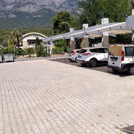 Hotel Ugur 2*