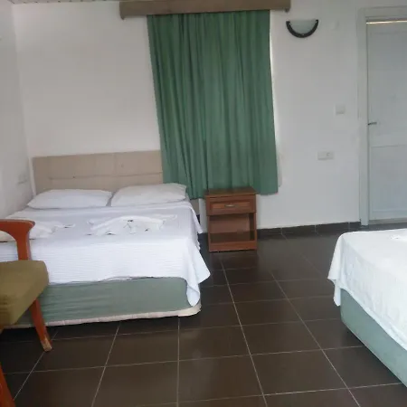 Uğur Hotel 2*