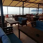 Ugur Hotel