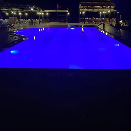 Ugur Hotel
