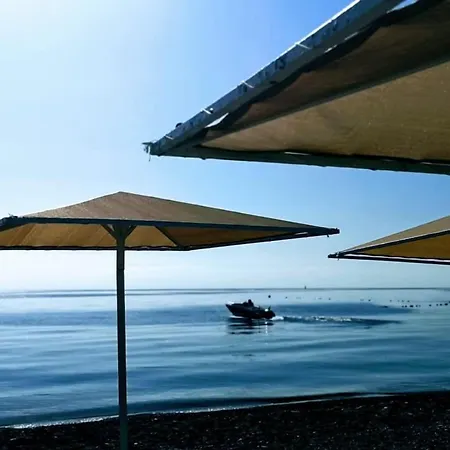 Ugur Hotel